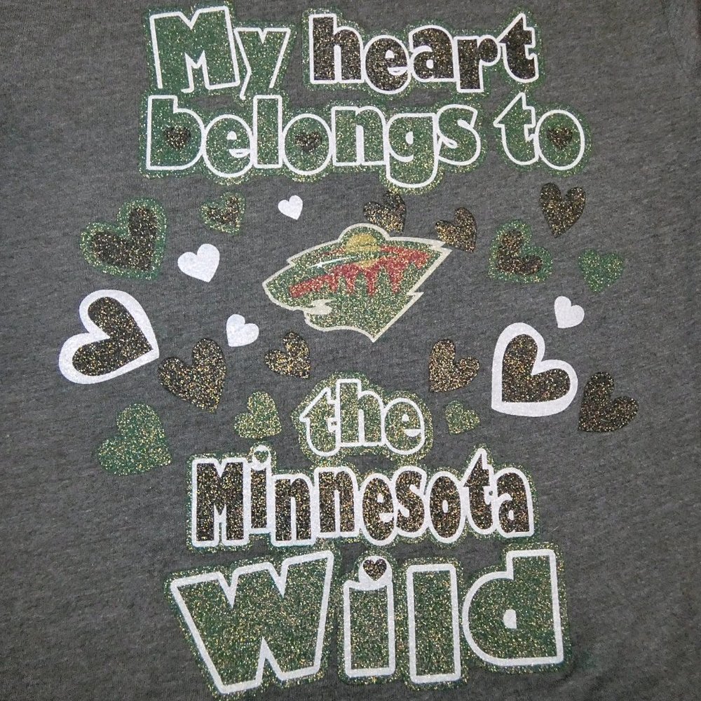 Youth Girls Minnesota Wild T-Shirt 10/12 My Heart Belongs to the Minnesota Wild